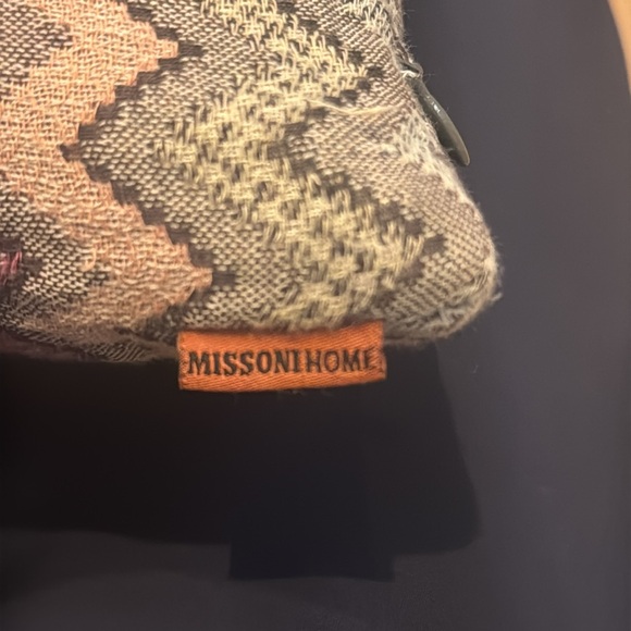 Chevron Pattern Decorative Pillow - Picture 2 of 2